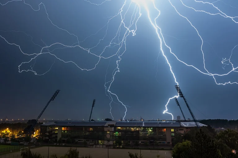 Thunderstorm Citadium